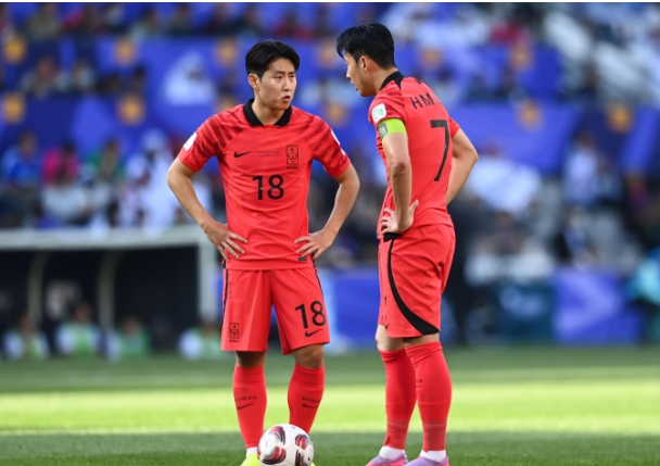 韩国足协技术官员黄部长：克林斯曼认为球员之间的不和影响了表现